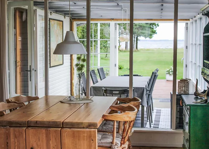 3 Bedroom Beautiful In * Thyholm