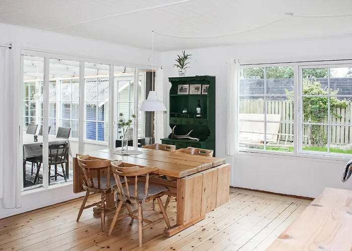 3 Bedroom Beautiful In * Thyholm