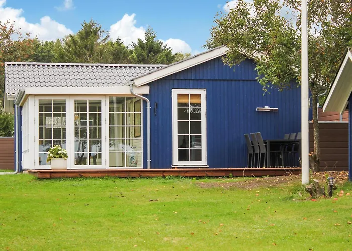 3 Bedroom Beautiful In Thyholm